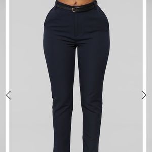 ** BRAND NEW ** NAVY BLUE BELTED PANTS 😼
